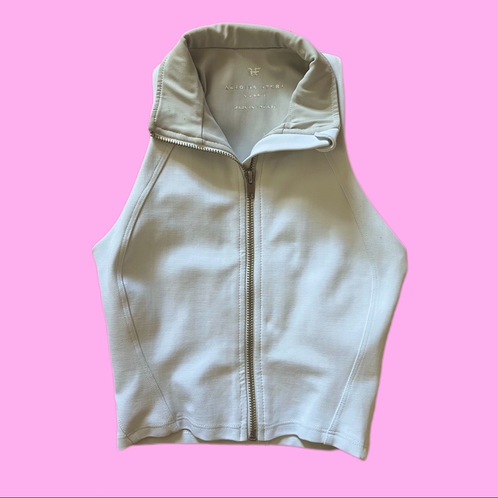 Active wear zip up crop top
